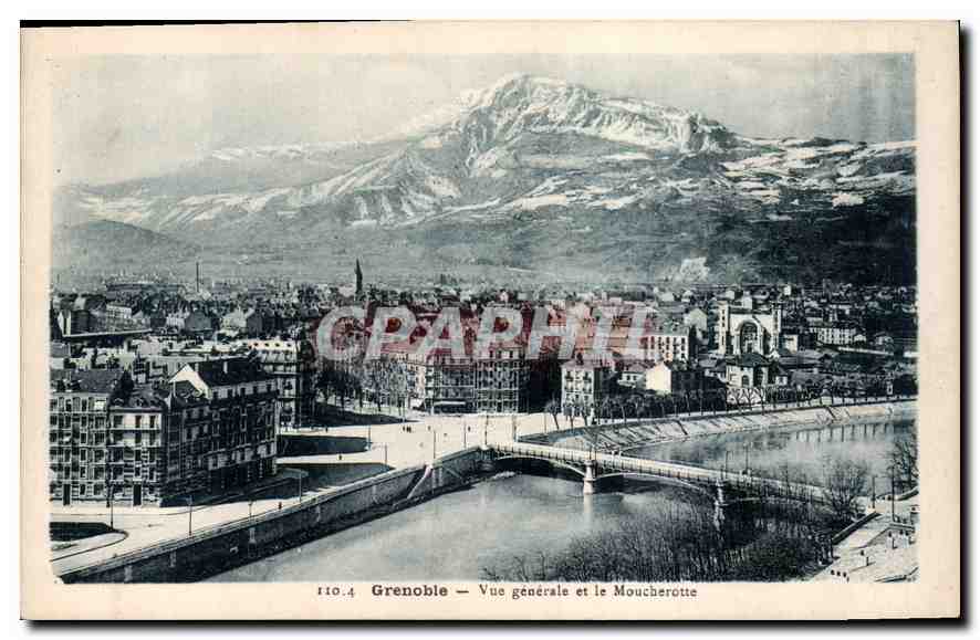CPA Grenoble vue generale et le Moucherotte 