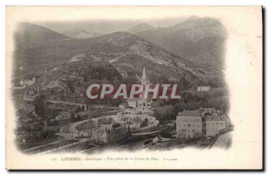 CPA Lourdes Basilique vue prise de la Route de Pau 