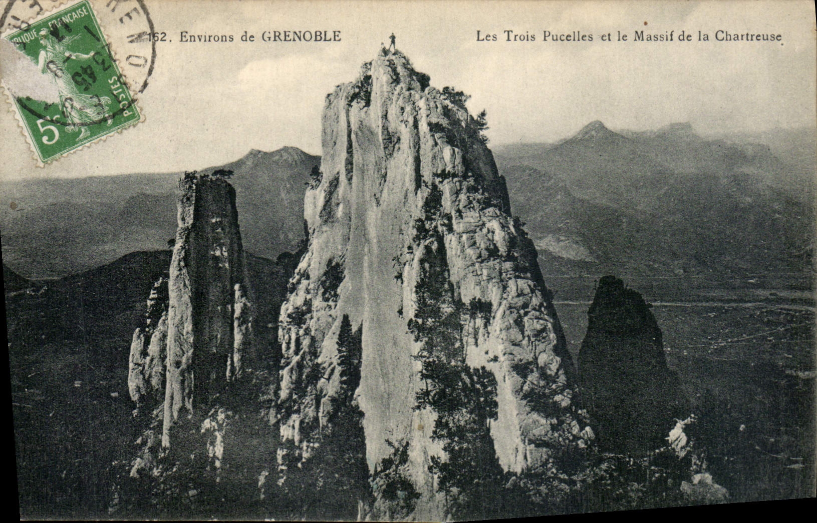 CPA Environs de Grenoble les Trois Pucelles et le Massif de la Chartreuse 