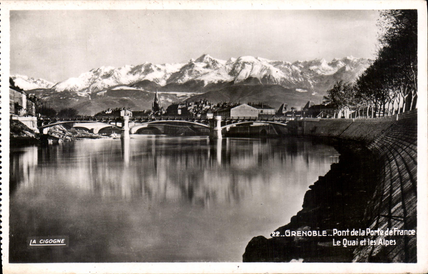 Grenoble — Pont de la Porte de France, Le Quai et les Alpes — La Cigogne