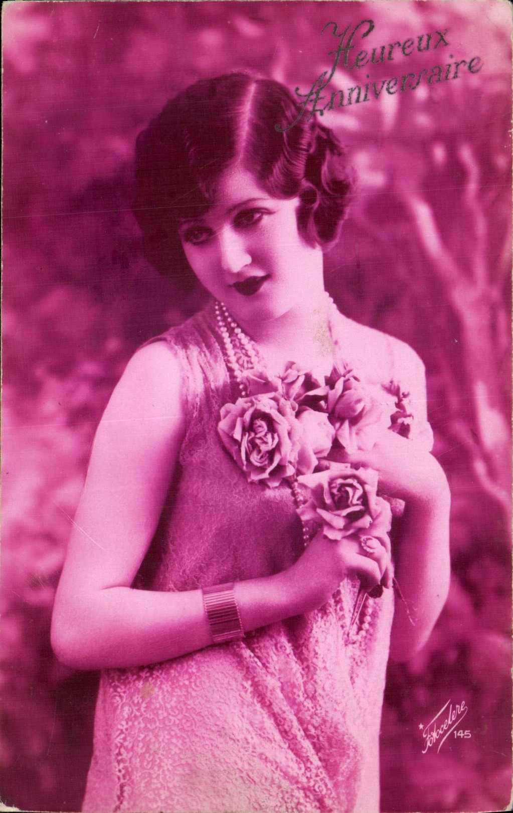 Frau in Seidenkleid mit Rosen — Frohes Geburtstag — Johncelere 145