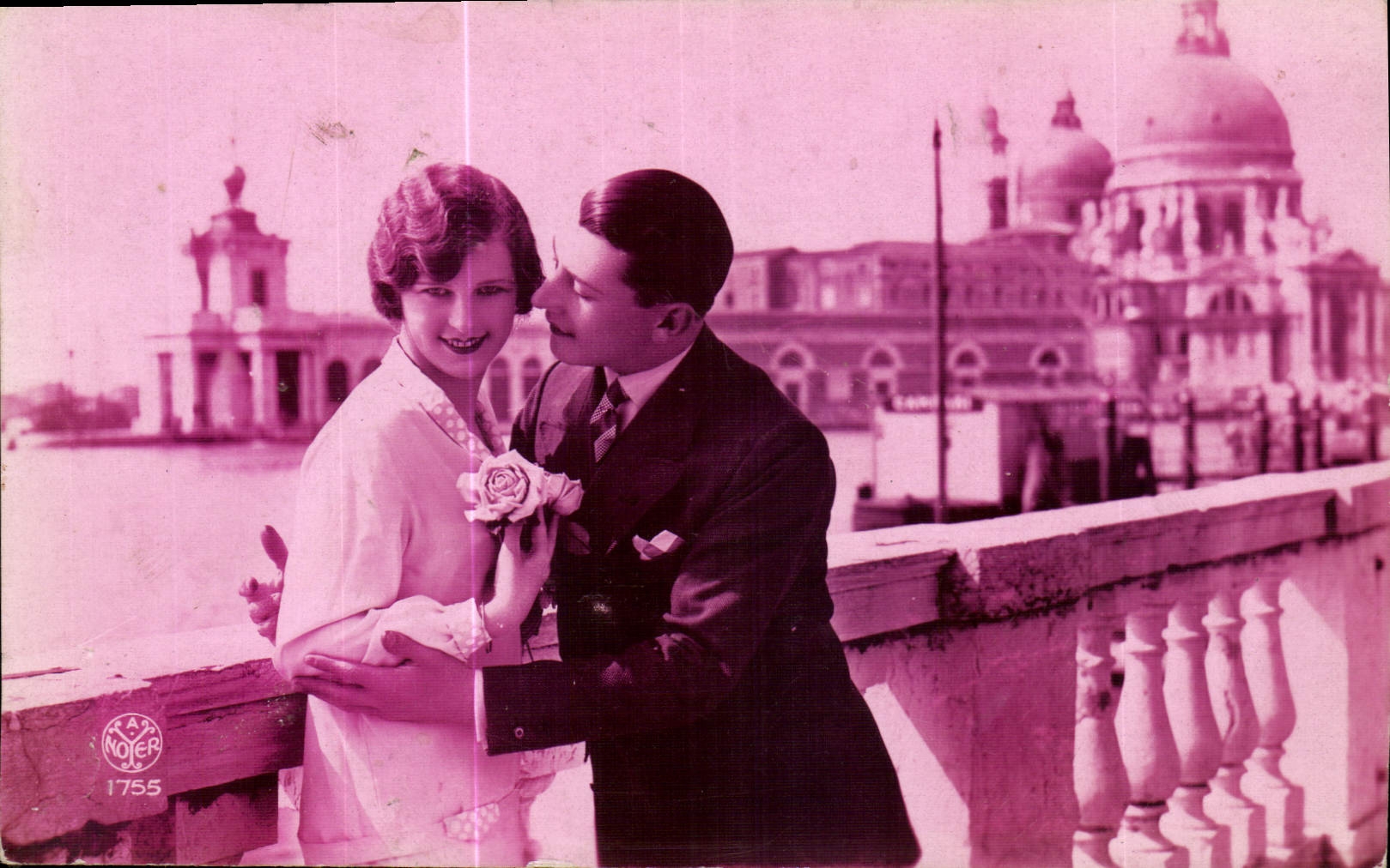 CPA Femme Venise