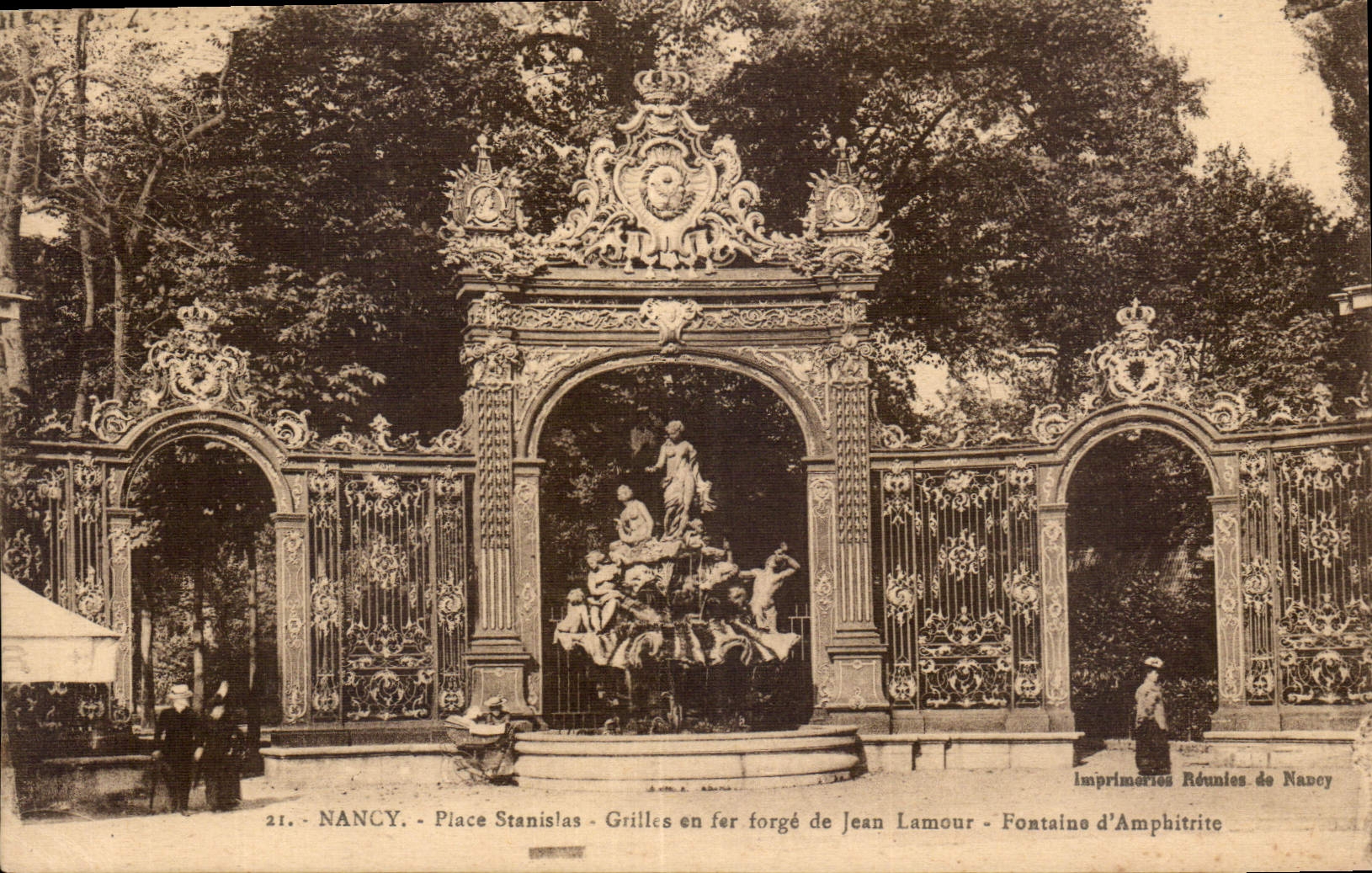 Nancy - Place Stanislas - Grilles en fer forgé de Jean Lamour - Fontaine d'Amphitrite