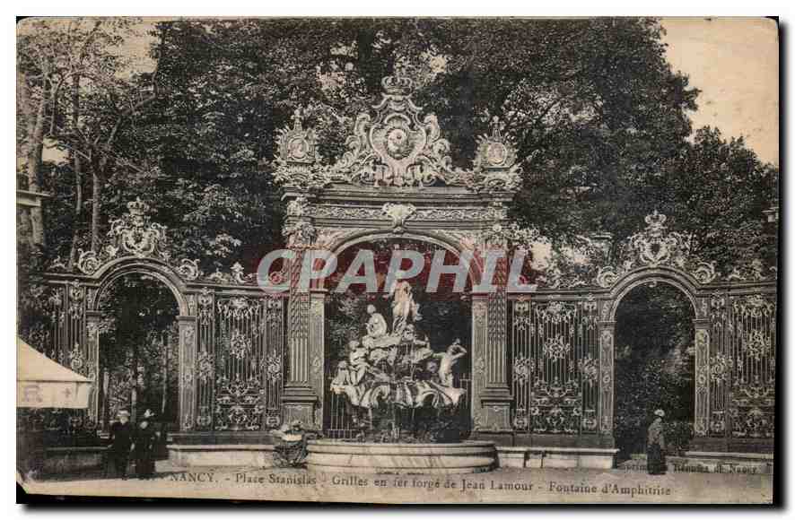 CPA Nancy Place Stanislas Grilles en Fer forge de Jean Lamour Fontaine d'Amphitrite 