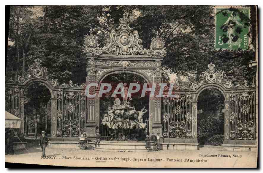 Nancy - Place Stanislas - Grilles en fer forgé, de Jean Lamour - Fontaine d'Amphitrite