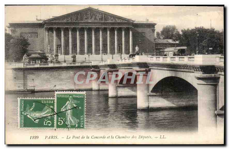 CPA Paris le Pont de la Concorde et la Chambre des Deputes 