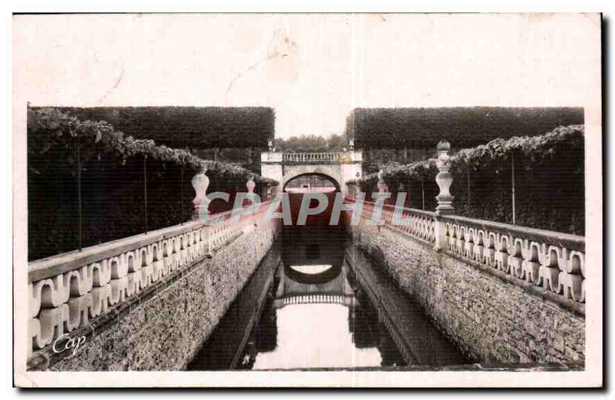 CPA Villandry l'Axe des Eaux et les Tonnelles 