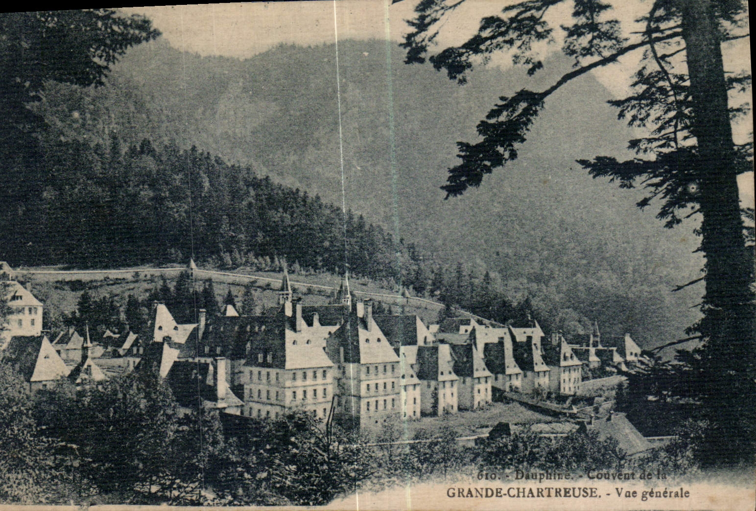 CPA Dauphine Couvent de la Grande Chartreuse vue generale 