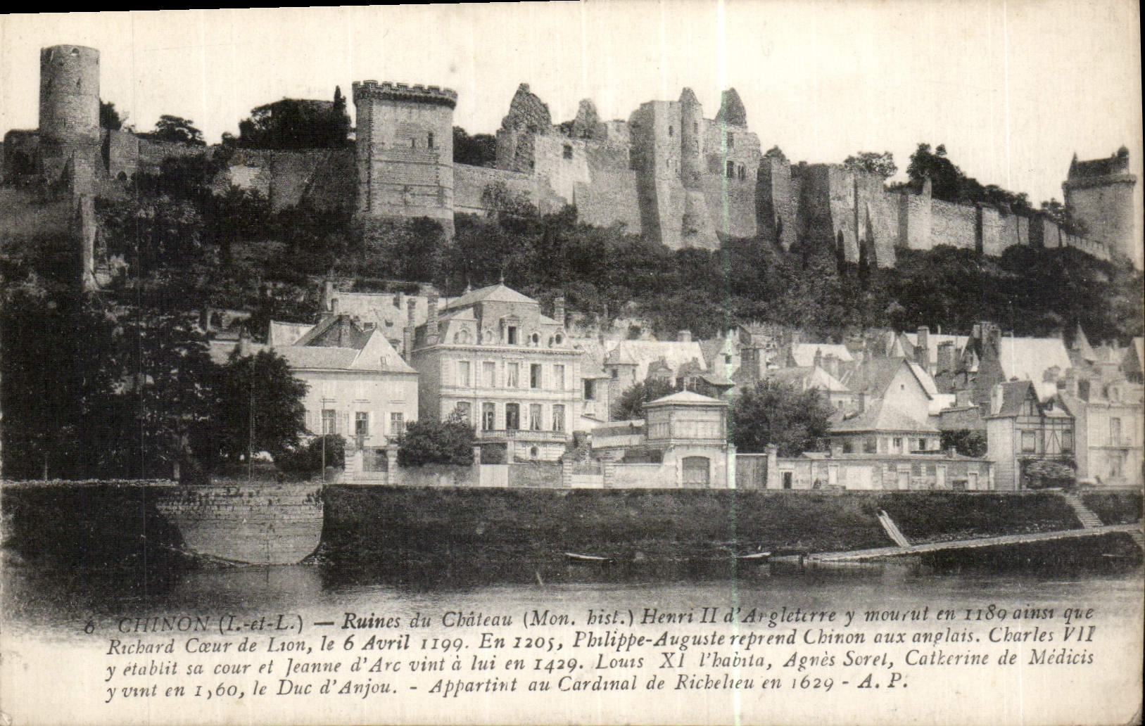 CPA Chinon I et L Ruines du Chateau Mon hist 