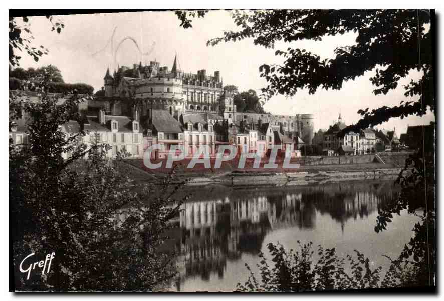 CPA Chateaux de la Loire Amboise Indre et Loire le Chateau encadre dans la Verdure 