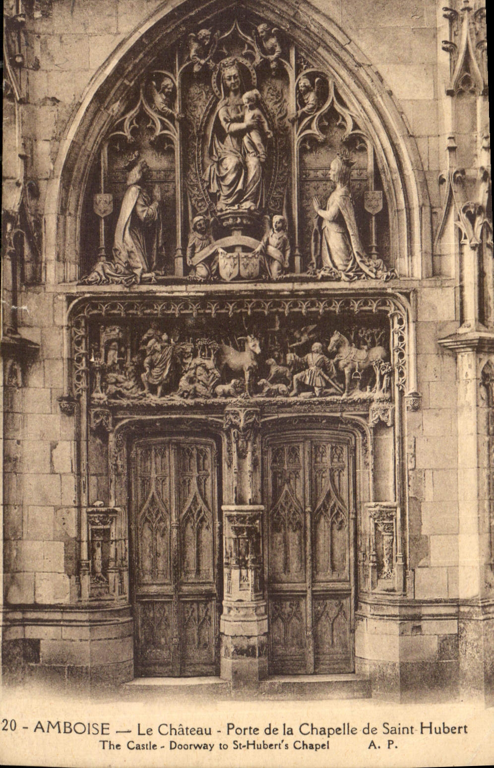 CPA Amboise le Chateau porte de la Chapelle de Saint Hubert 