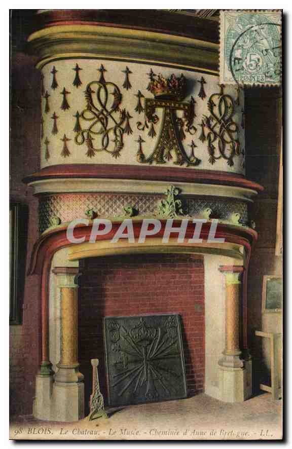 CPA Blois le Chateau Le musee Cheminee d'Anne de Bretagne