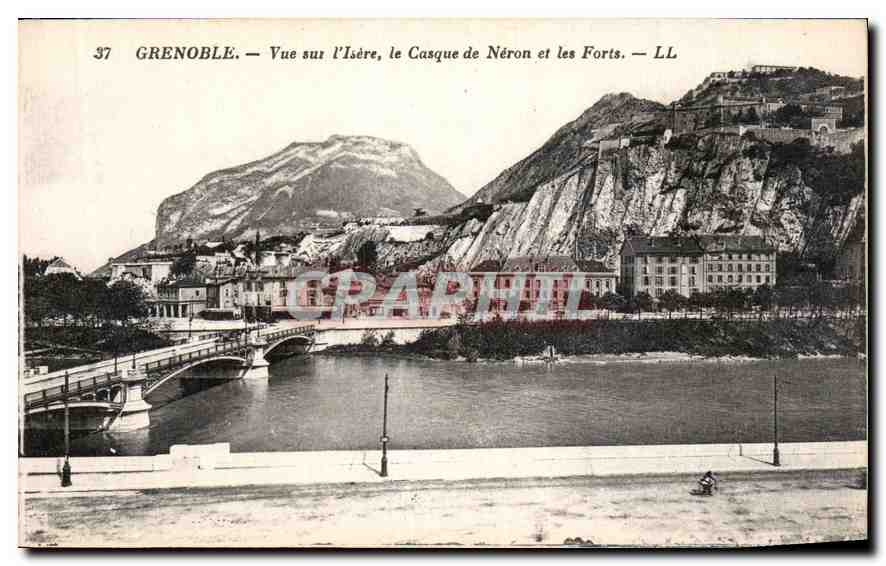 CPA Grenoble vue sur l'Isere le Casque de Neron et les Forts 