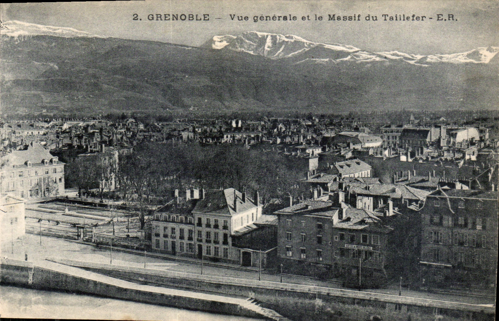 Grenoble — Vue générale et le Massif du Taillefer — E.R.