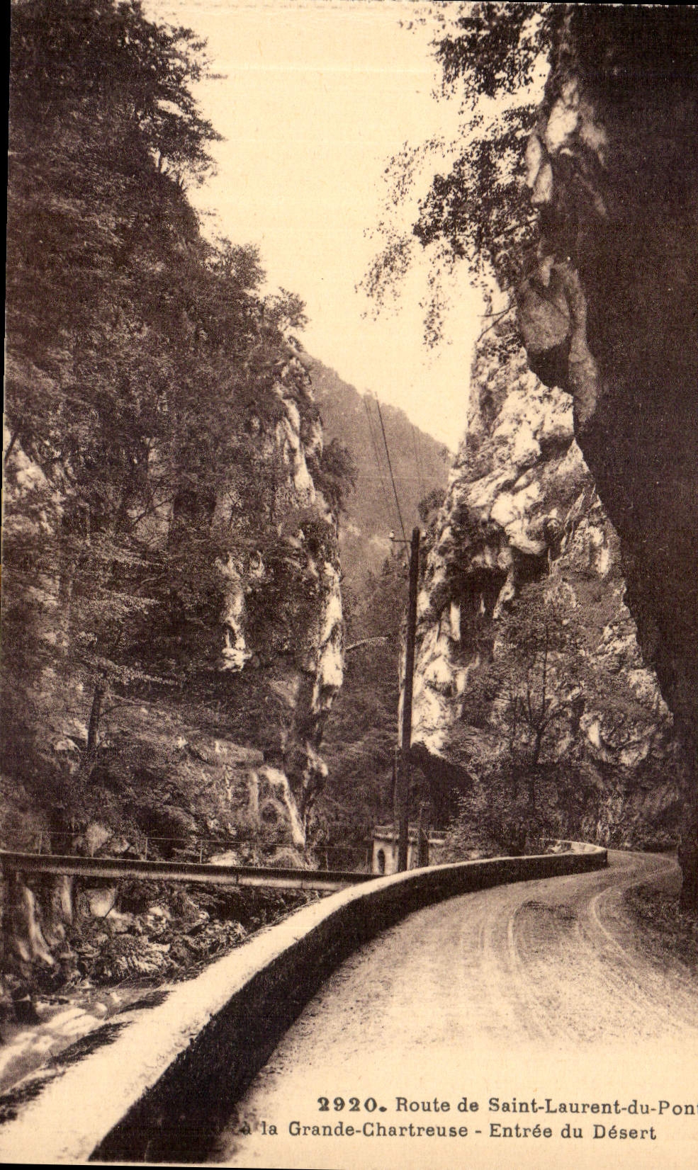Route de Saint-Laurent-du-Pont à la Grande-Charteuse — Entrée du Désert — 1920