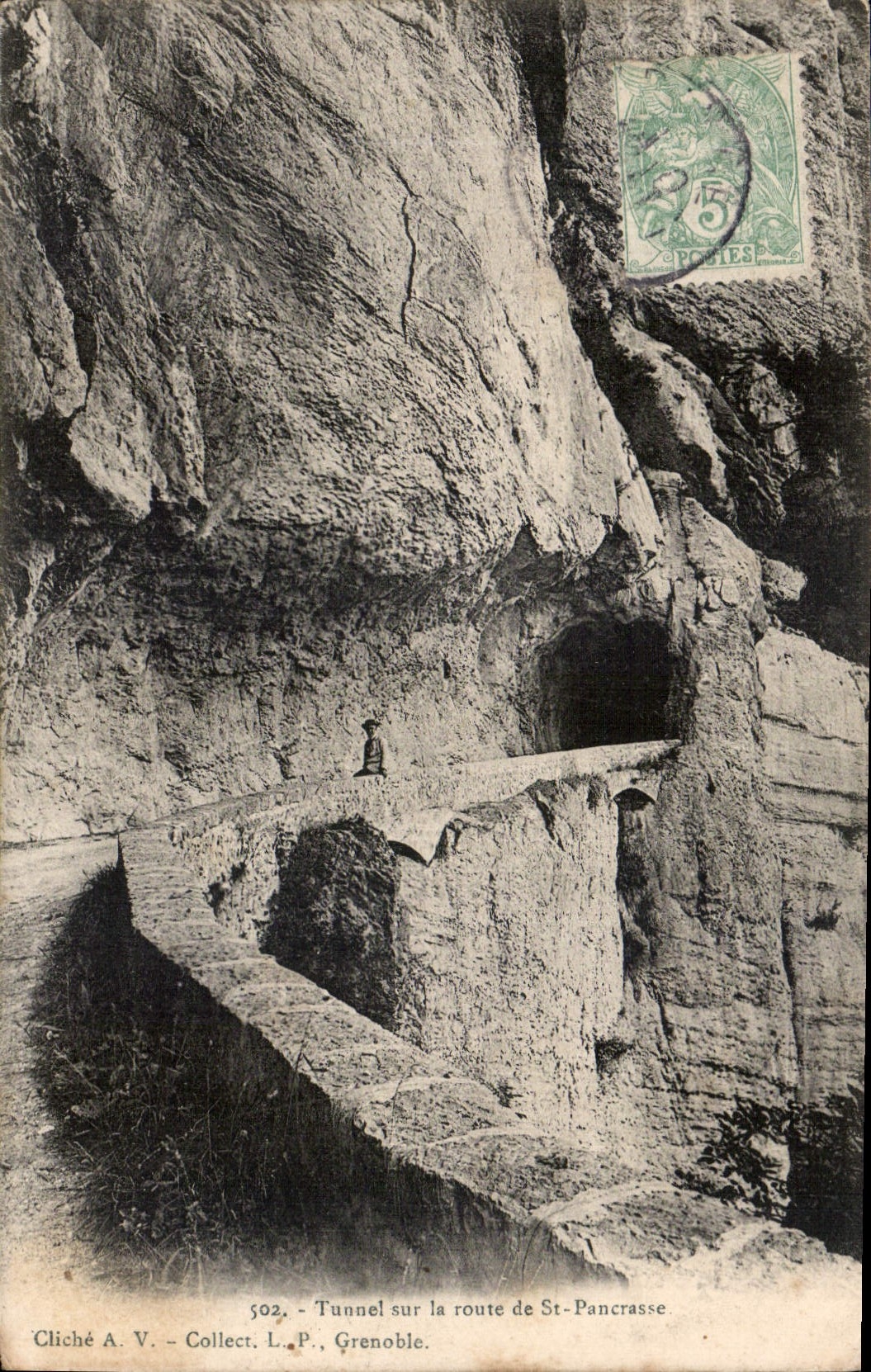 Tunnel sur la route de St-Pancrasse — Grenoble — Cliché A.V., Collect. L.P.