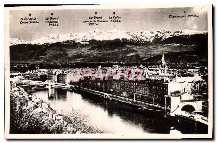 CPA Grenoble Vue generale et les Alpes 