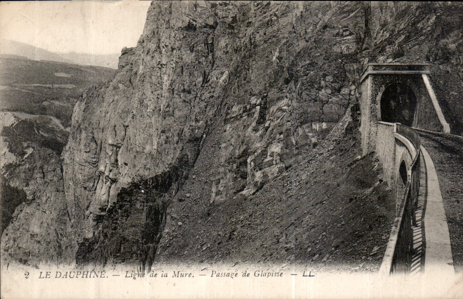 CPA Le Dauphine Ligne de la Mure Passage de Glapisse 