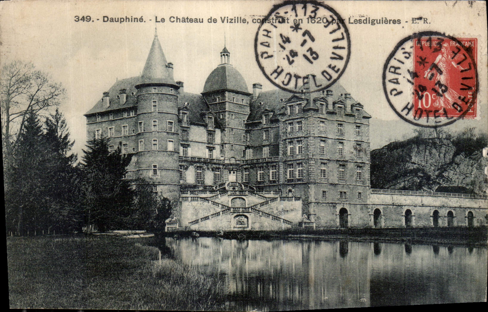 CPA Dauphine Le Chateau de Vizille construit en 1620 par Lesdiguieres 
