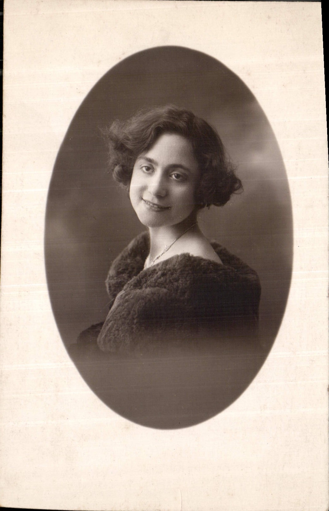 CARTE PHOTO Femme