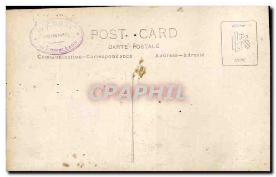 CARTE PHOTO Femme Laon Aisne — Verso