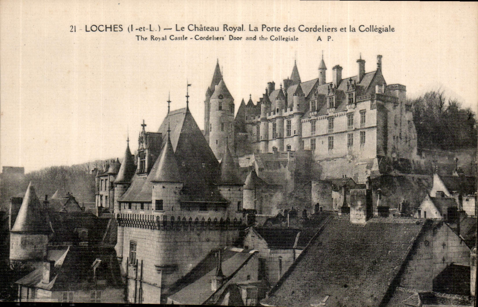 CPA Loches I et L Le Chateau Royal La Porte des Cordeliers et la Collegiale 