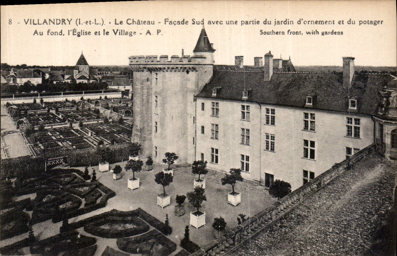 CPA Villandry I et L Le Chateau Facade Sud avec une partie du jardin d'ornement et du potager au fon