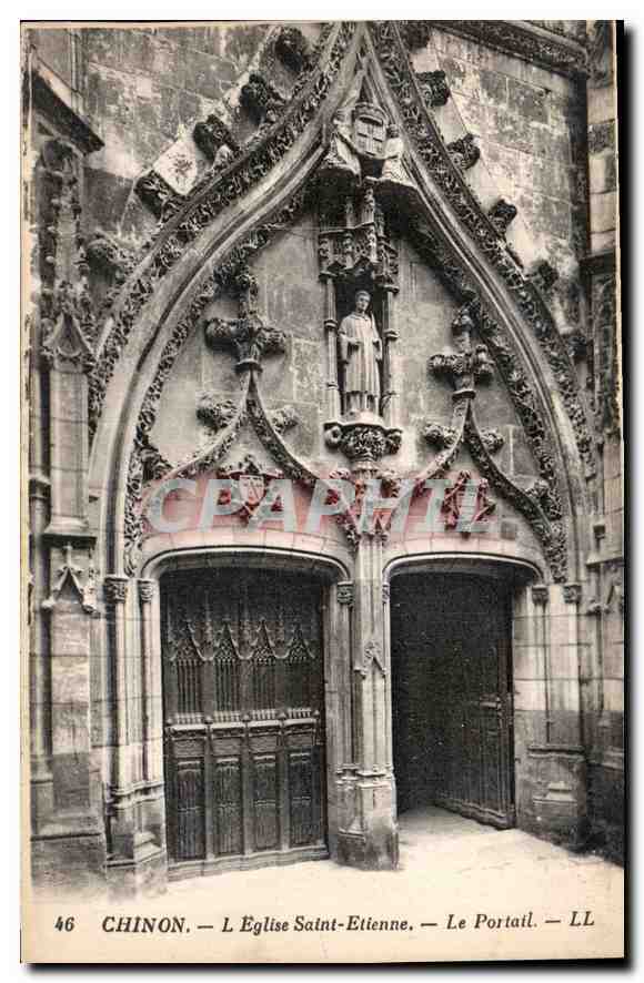 CPA Chinon L'Eglise Saint Etienne Le Portail 