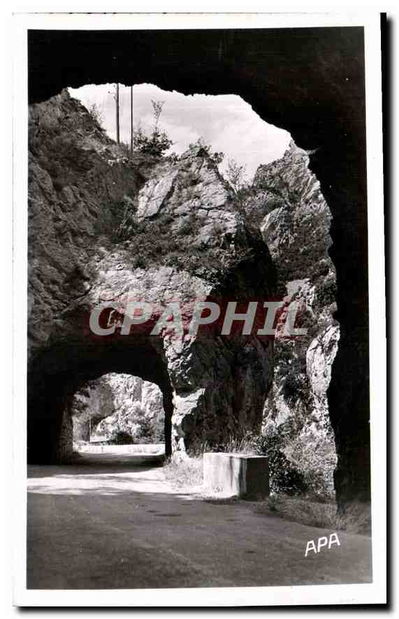 CPA Defile de Pierre Lys Aude Les Tunnels 