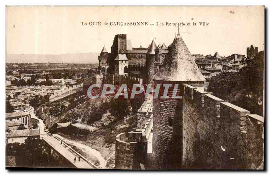 Carcassonne — Les Remparts et la Ville