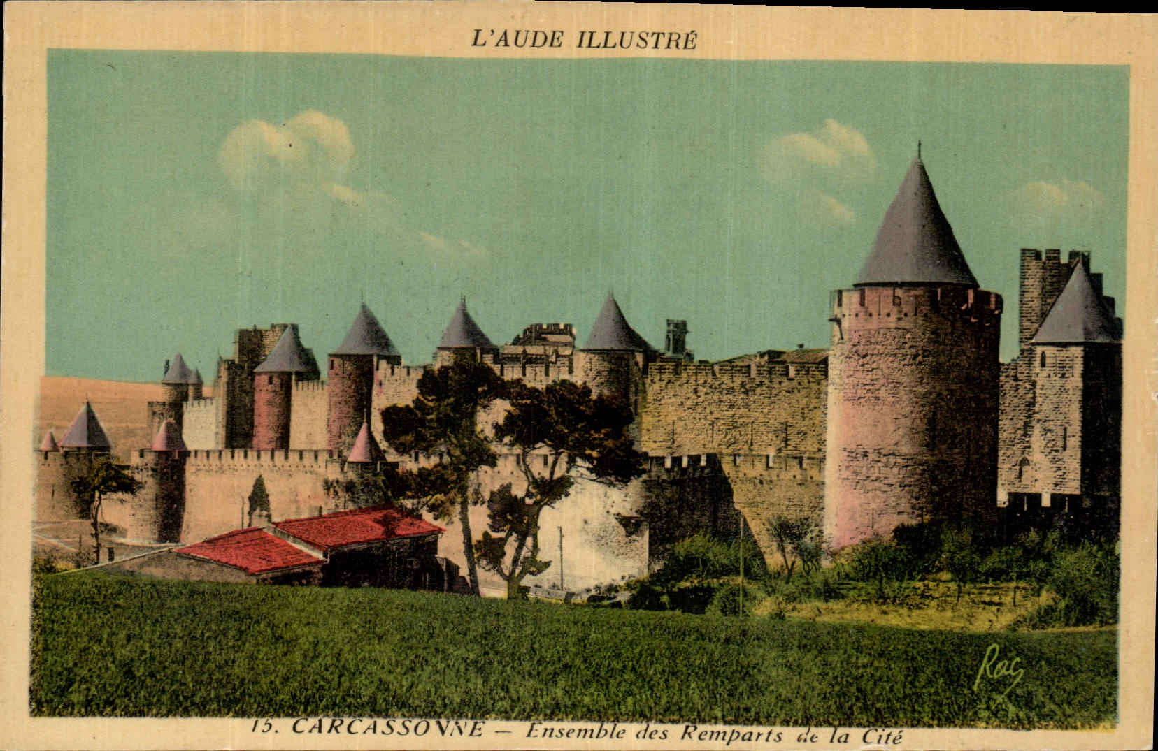 CPA L'Aude Illustre Carcassonne Ensemble des Remparts de la Cite 
