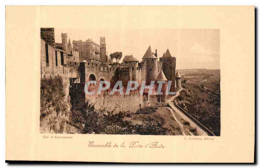 CPA Cite de Carcassonne Ensemble de la Porte d'aude 