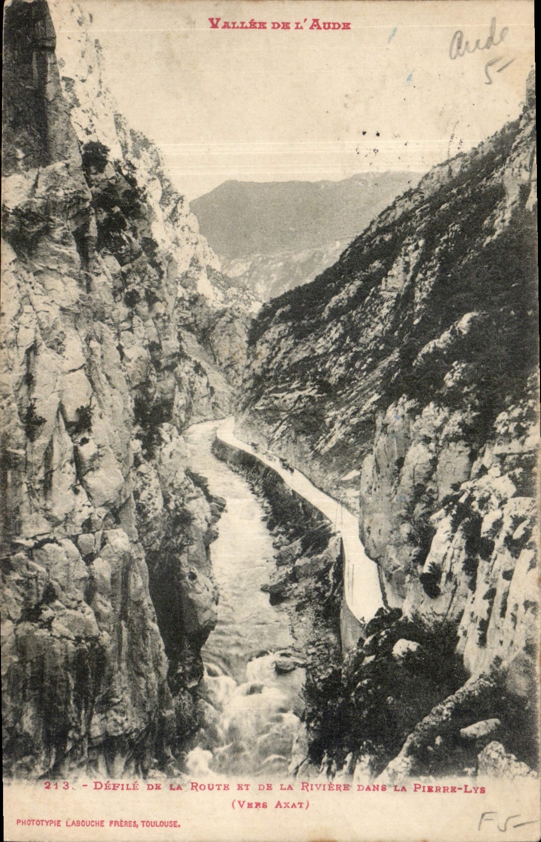 CPA Vallee de l'Aude Defile de la Route et de la Riviere dans la Pierre Lys 