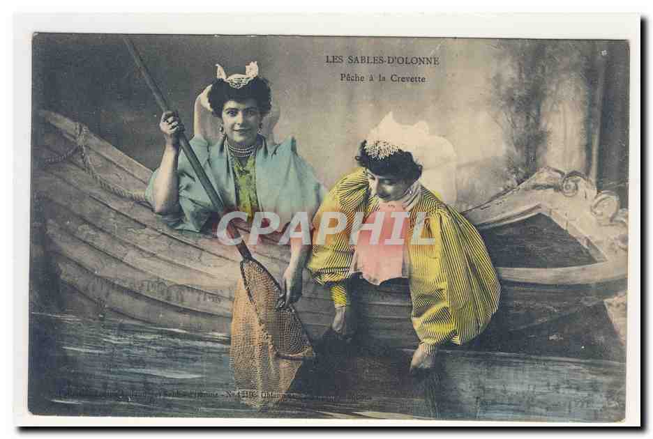 Les SABLES d'OLONNE Peche a la crevette Barque Costumes Coiffe animation TOP CPA