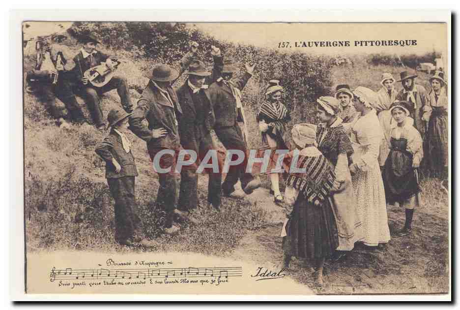 l'auvergne pittoresque bourree vielle cornemuse musicien costume animation CPA