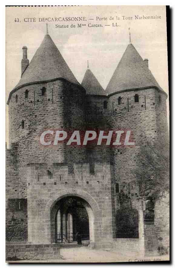 CPA Cite de Carcassonne Porte de la Tour Narbonnaise Statue de Mme Caecas 
