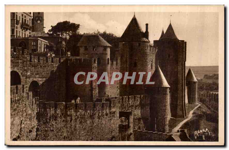 Carcassonne — Ensemble des Fortifications, côté porte d'Aude — ARGRA