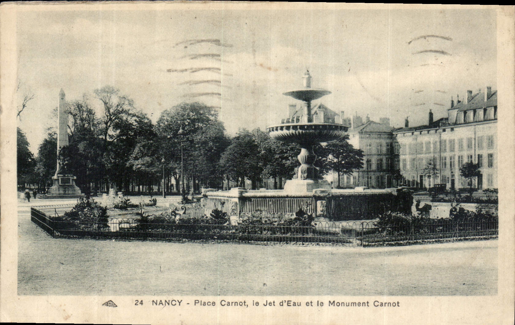 CPA Nancy Place Carnot le Jet d'Eau et le Monument Carnot 