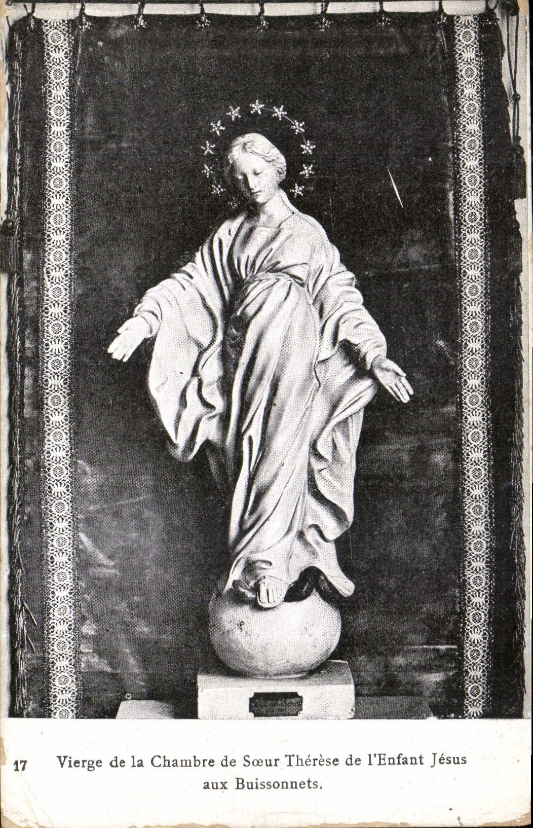 Vierge de la Chambre de Sœur Thérèse de l'Enfant Jésus aux Buissonnets — n°17