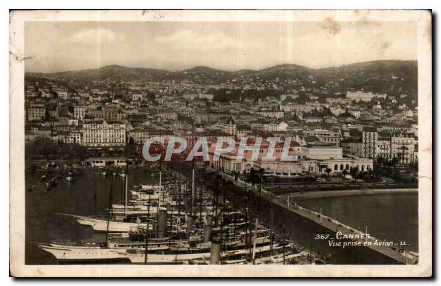 CPA Cannes vue prise en Avion 