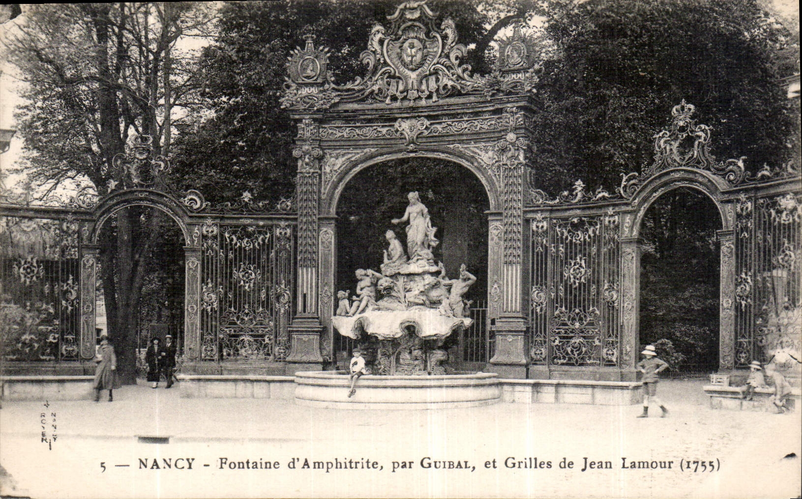 CPA Nancy Place Stanislav Grilles en fer forge de Jean Lamour 