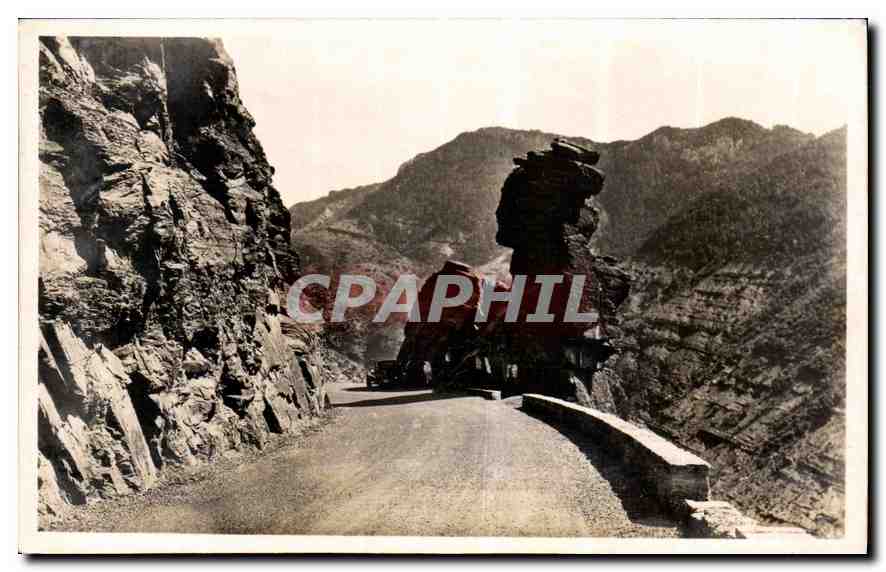 The Gorges of Daluis — The Head of the Woman — Edition CAFé de Parayguget Théniers - 81