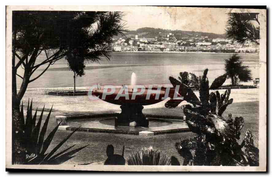 CPA Cannes le Mt Chevalier vu du Parc Albert Ier 