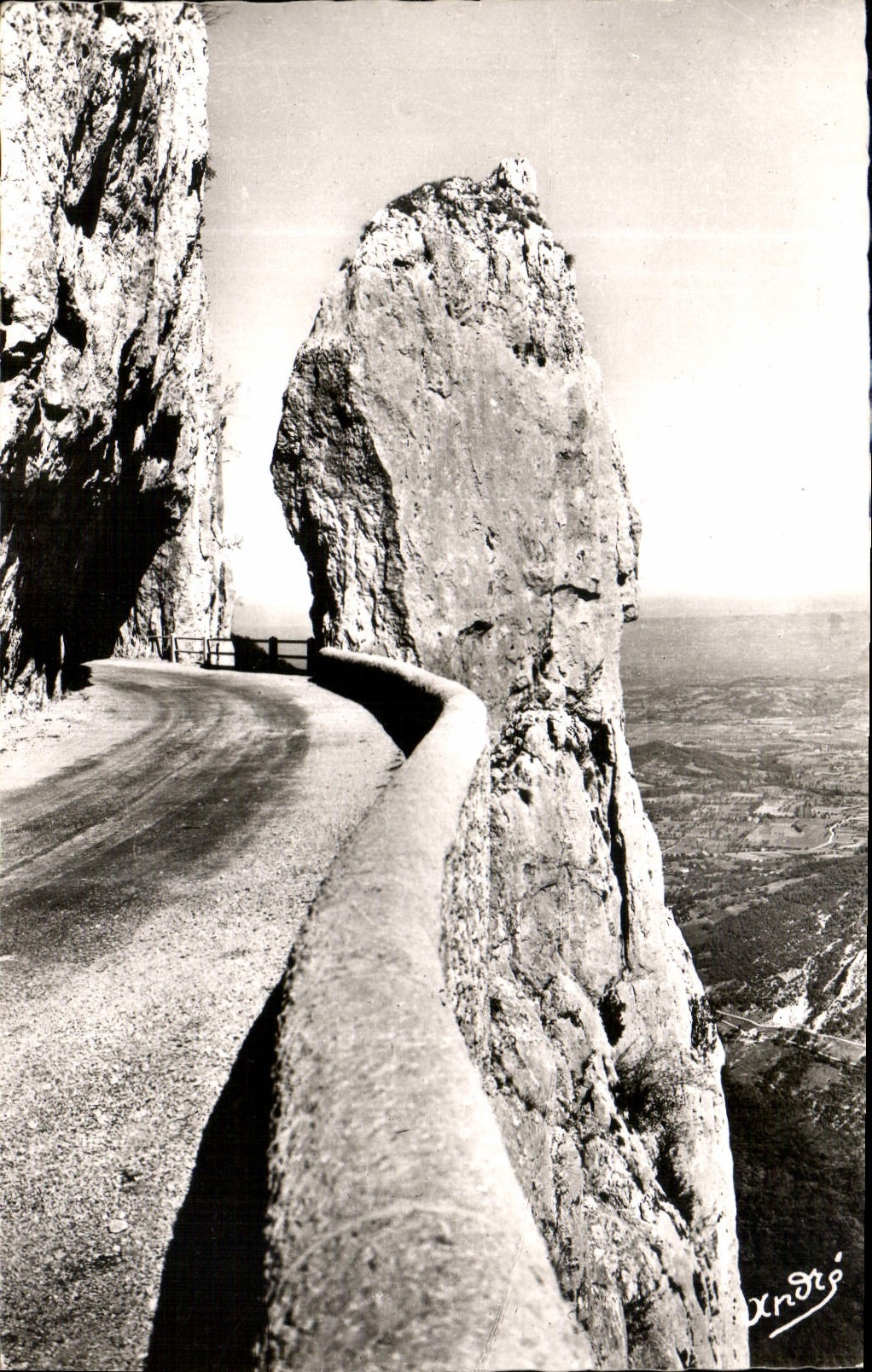 CPA Les Belles Alpes Francaises le Royans Route de Combe Laval 