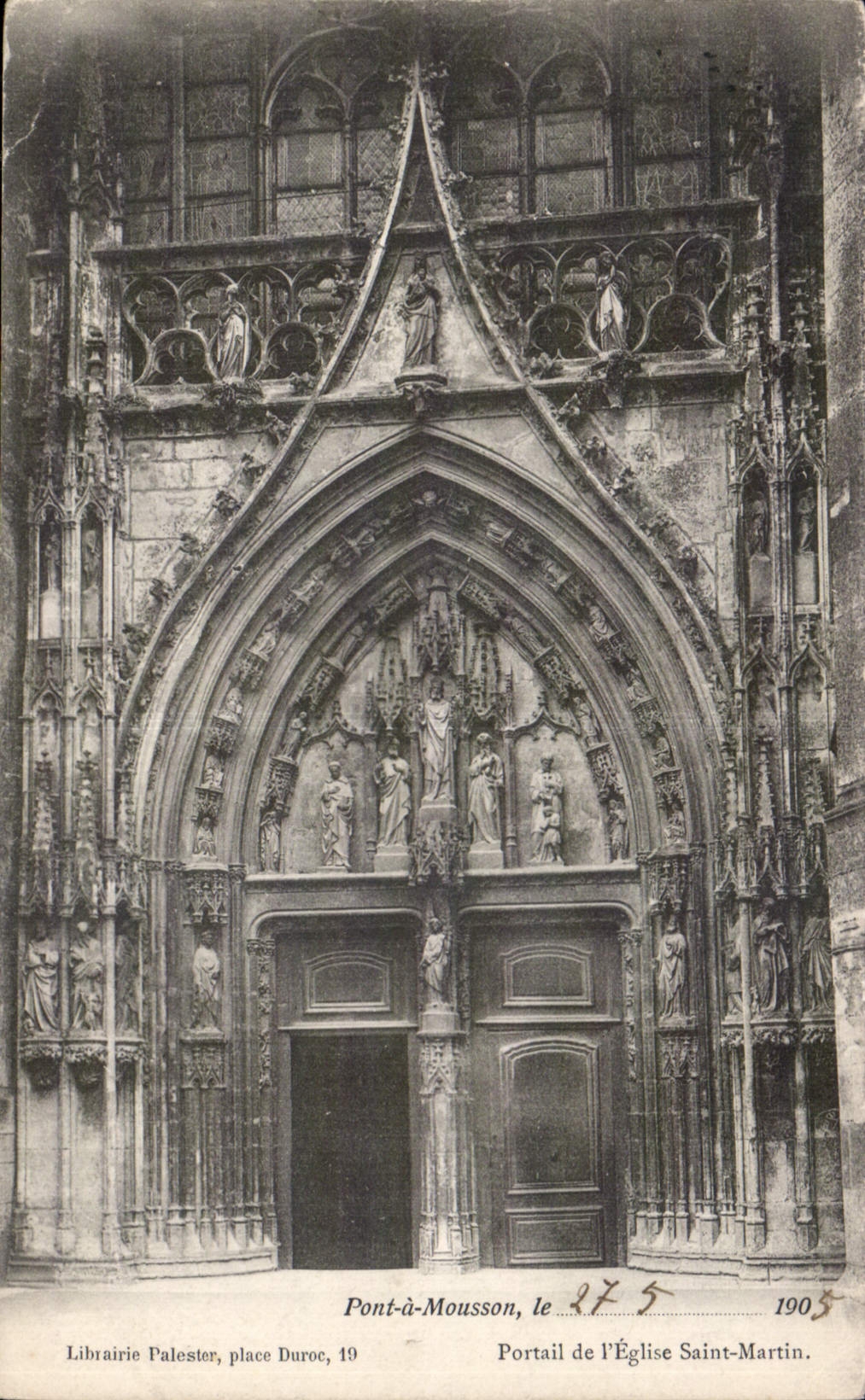 CPA Pont a Mousson Portrail de l'Eglise Siantr Martin 