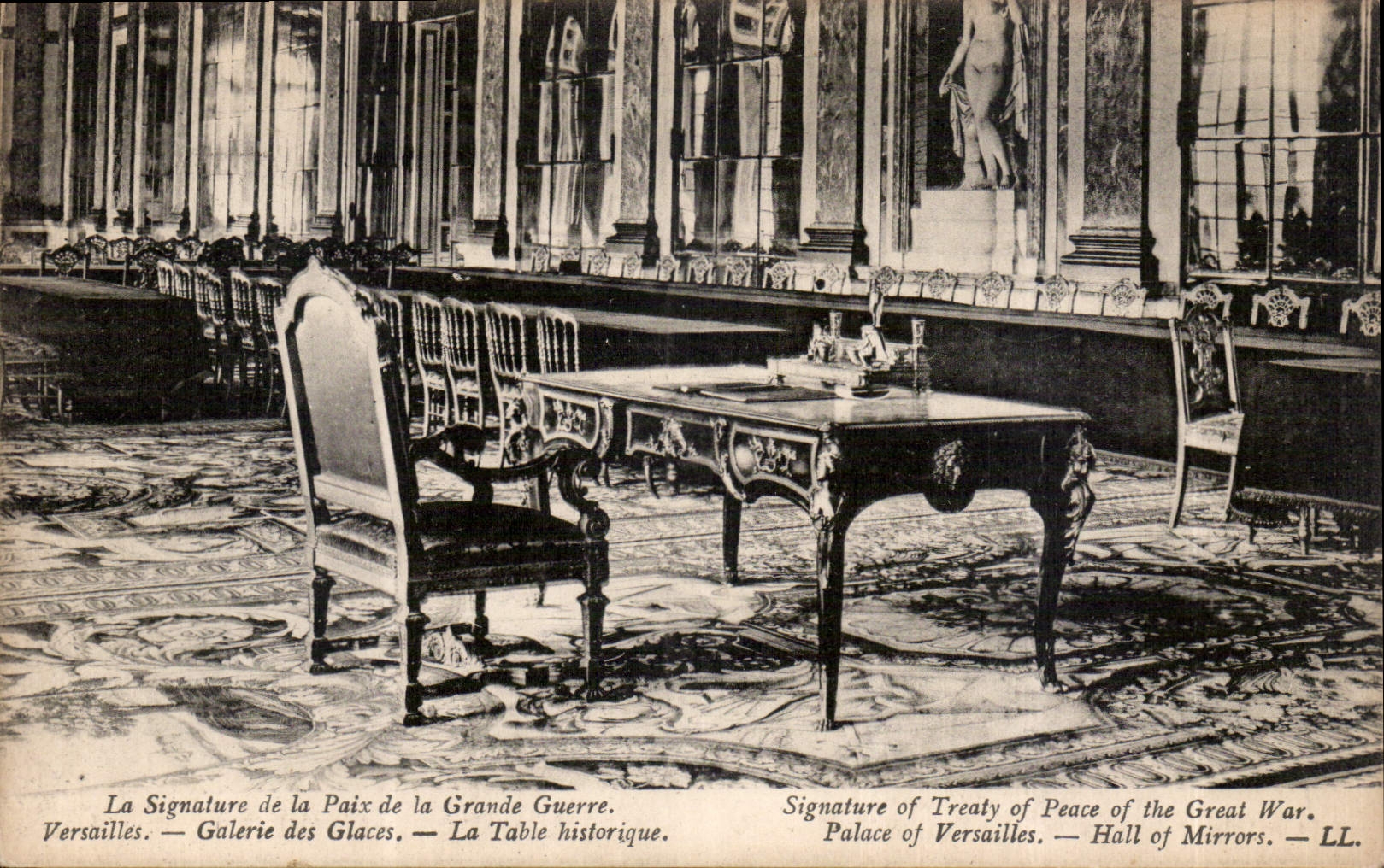 CPA La Signature de la Paix de la Grande Guerre Versailles Galerie des Glaces la Table Historique 