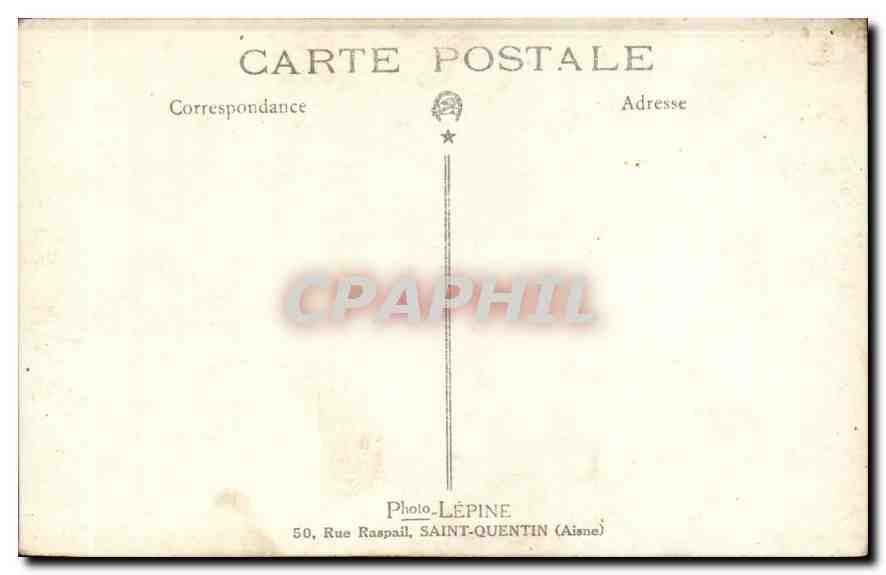 Jeune femme — portrait studio — Photo-Lépine, Saint-Quentin (Aisne) — Reverso