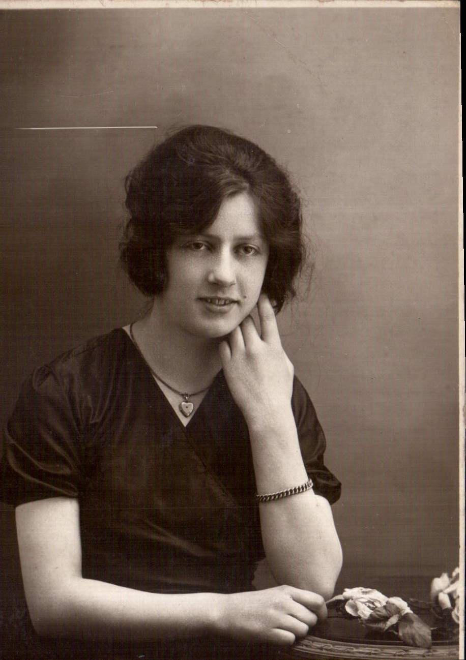 CARTE PHOTO Femme