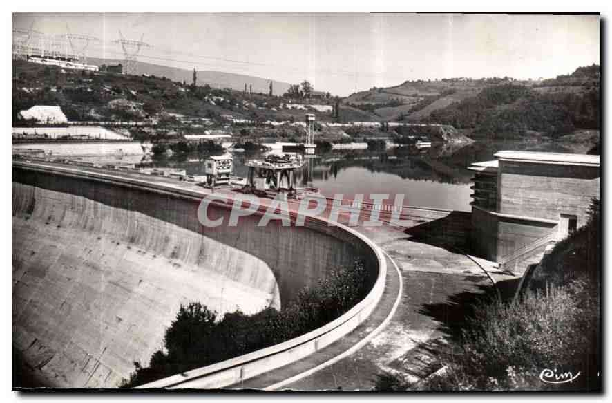 CPM Barrage de Genissiat Ain Route et vue d'ensemble du Barrage 