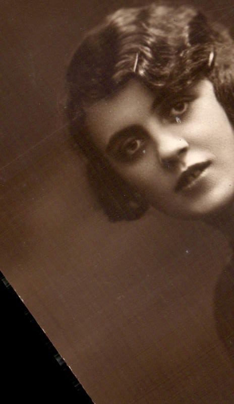 CARTE PHOTO Femme
